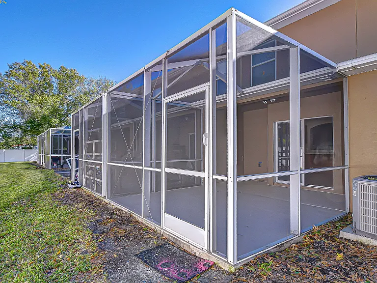 10720 Chesham Hill Ct — Photo 19