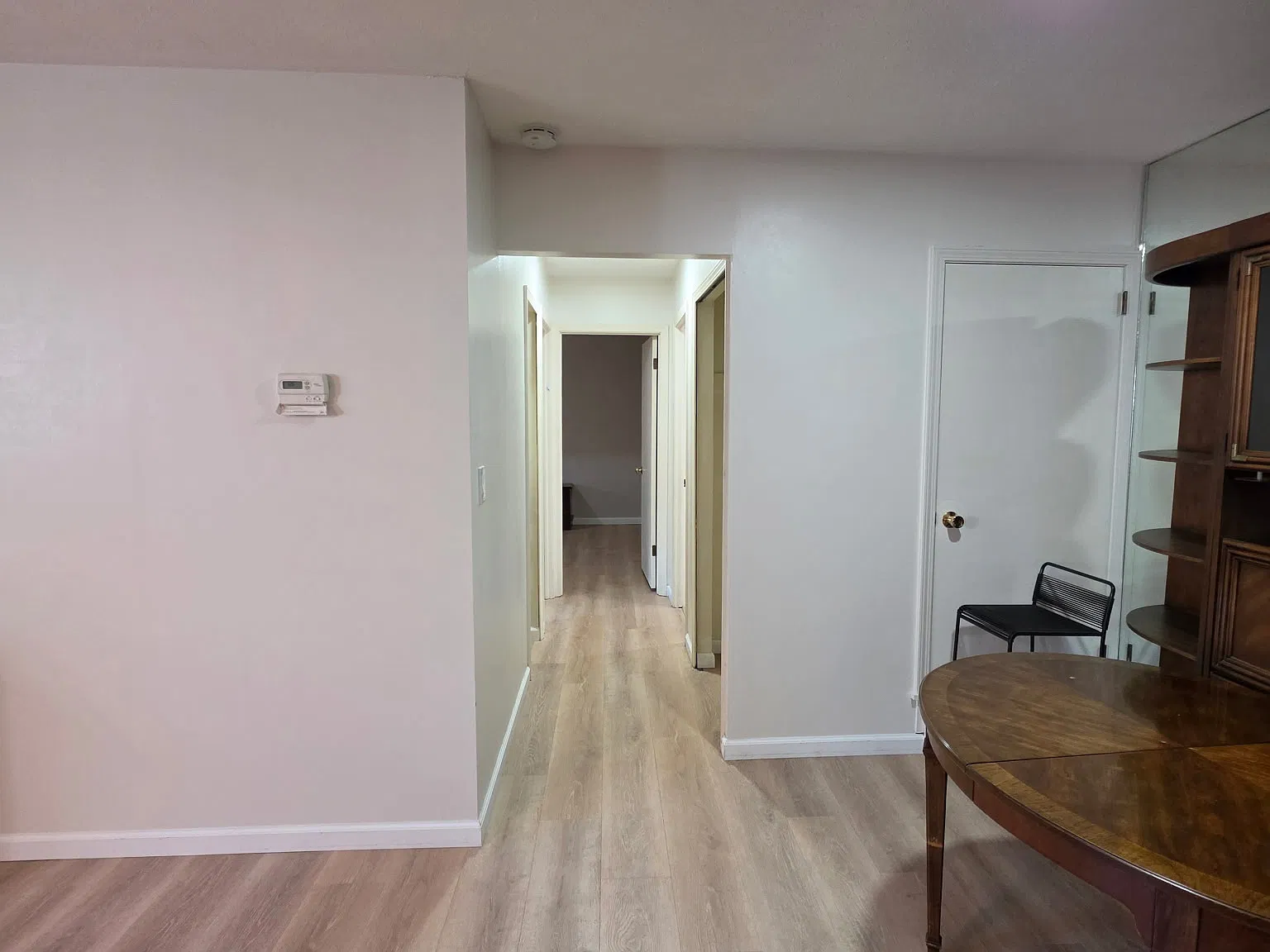2 bed, 820 sqft, $1,300 — Photo 3