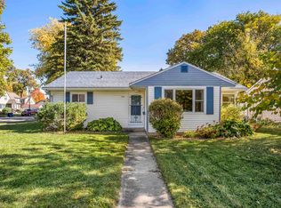 755 Wilson St, Menasha, WI 54952