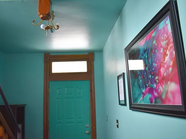 2527 4th St N, Minneapolis, MN 55411