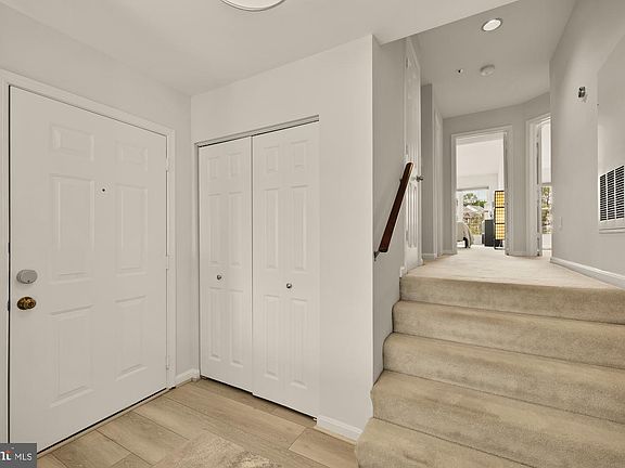 5th image of 257 S Pickett St APT 402