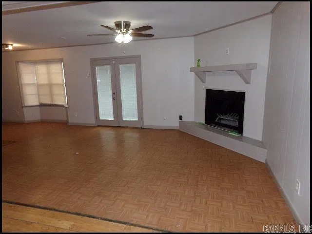 3 bed, 2.0 bath, 1464 sqft, $1,675 — Photo 3