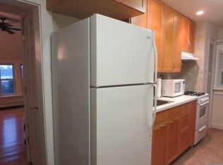 3 Old Wood Rd, Edgewater, NJ 07020