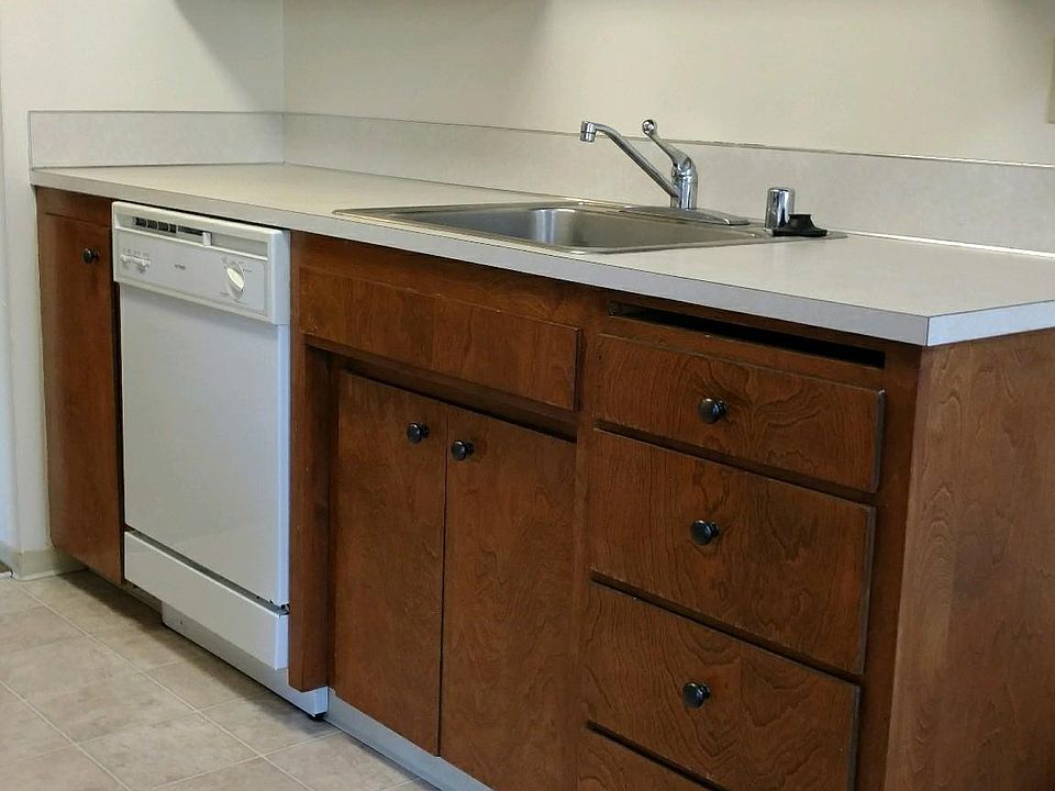 1st image of 9720 Roosevelt Way NE #403