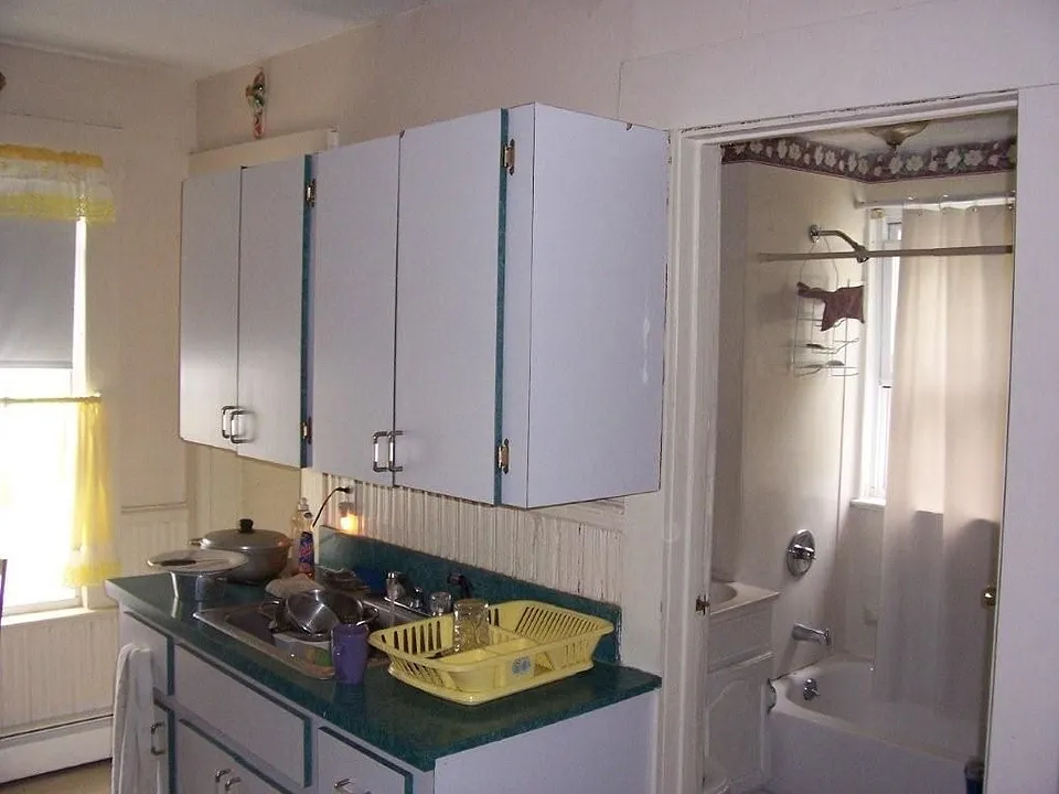 Kitchen of Floor 1