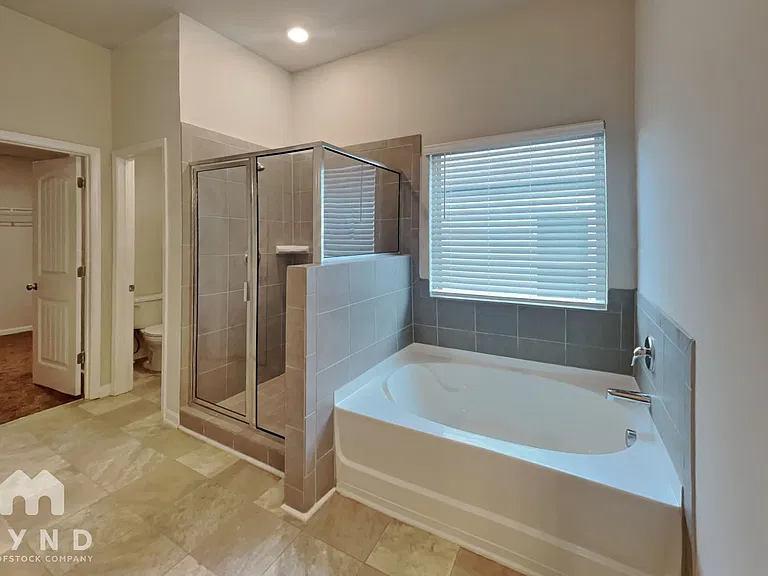 5018 Rapahoe Trl — Photo 10
