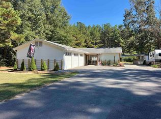 8213 Old Warren Rd, Pine Bluff, AR 71603