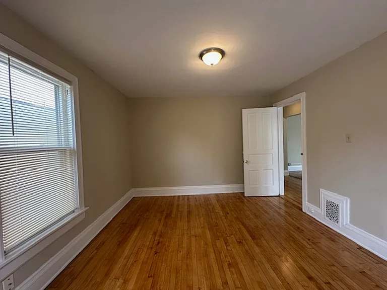 2724-2726 N Murray Duplex — Photo 7