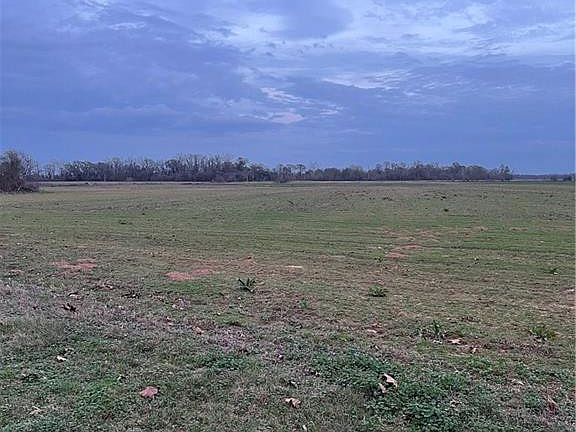 2nd image of 175 Old River Rd