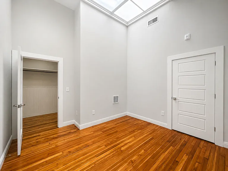 3127 E Baltimore St #203 — Photo 9