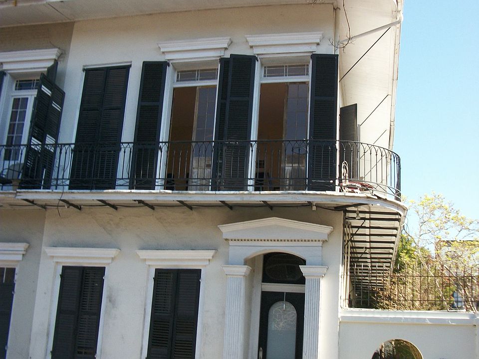 1st image of 931 Governor Nicholls St APT 1C