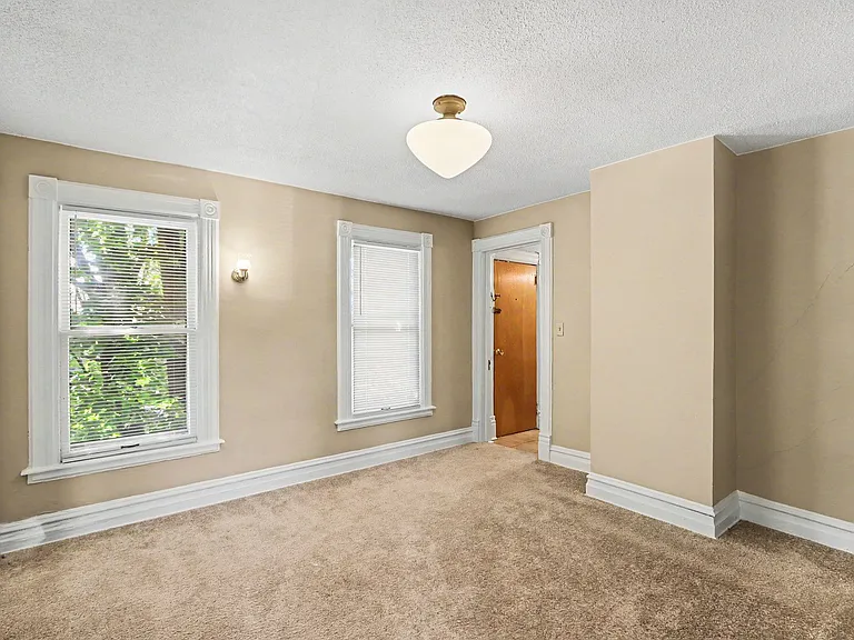 Apt 3 Bedroom