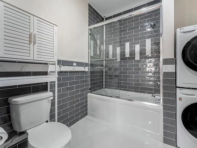 65-67 Storms Ave #3B — Photo 12