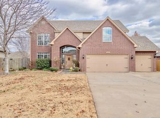 2001 N 6th St, Broken Arrow, OK 74012