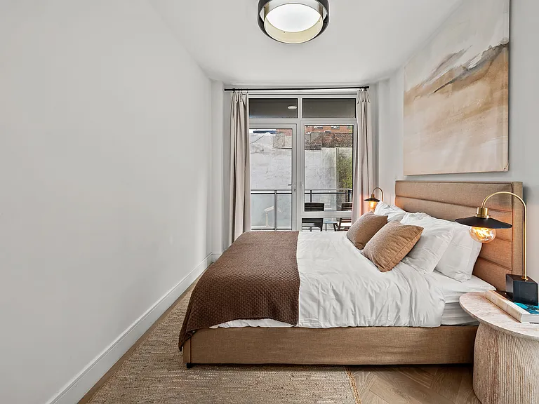 101 E 2nd St #4C — Photo 13