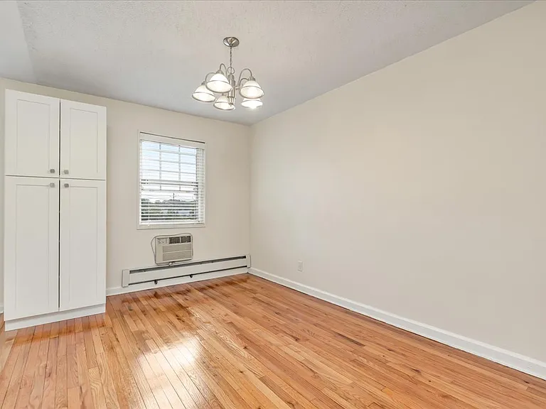 11B W Roselle Ave #11B — Photo 14