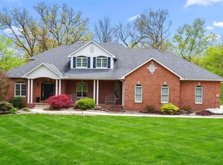 136 Timbermill Ln, Edwardsville, IL 62025