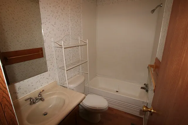 2732 Donna Ave — Photo 11