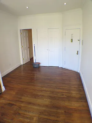 Rented by Glasser Realty LLC | media 6