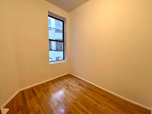 Rented by City Connections Realty | media 11