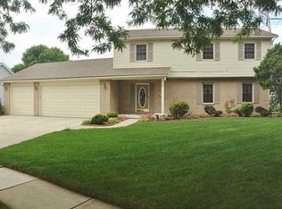 7926 Windmill Ct, Sylvania, OH