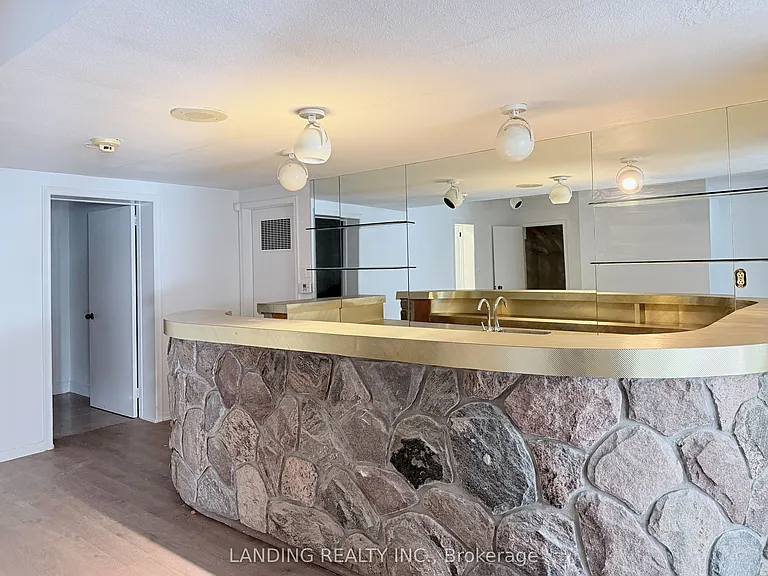 1 Caldy Ct #2 — Photo 5