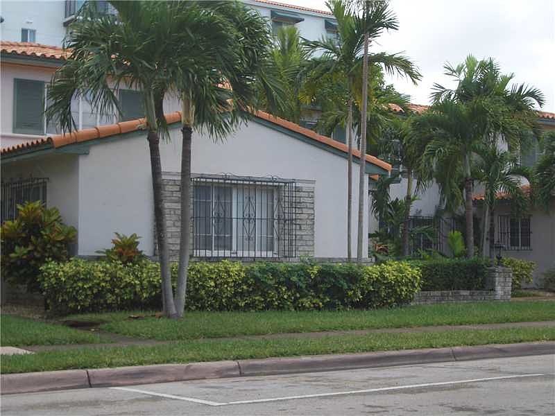 1st image of 334 Madeira Ave
