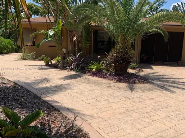 1120 NE 25th St, Pompano Beach, FL 33064