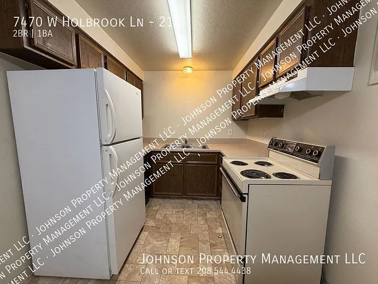 7470 W Holbrook Ln #214 — Photo 2