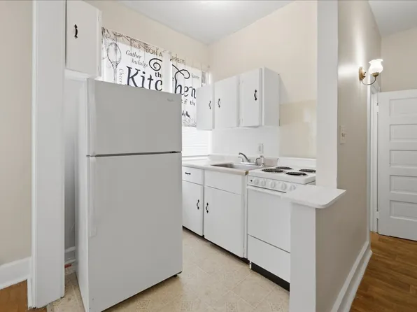 5334 E Washington St APT 1, Indianapolis, IN 46219