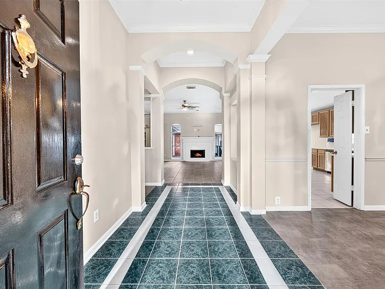 5814 Eldridge Glen Dr — Photo 5