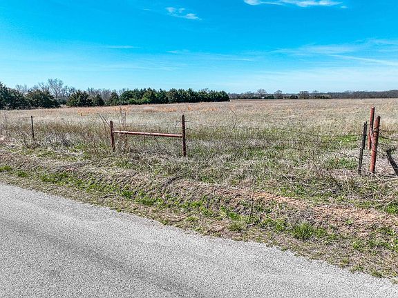 5th image of 0 SW Adams Rd Tract B