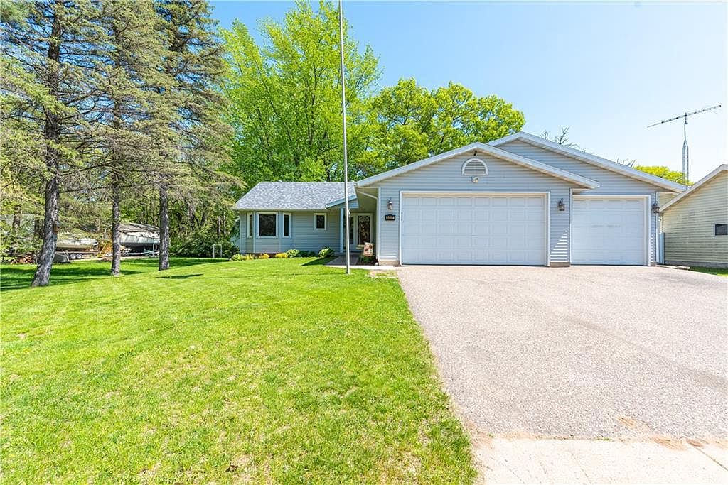 3237 Fern Court, Eau Claire, WI 54703 Zillow