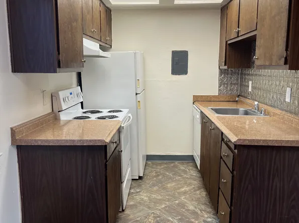 2209 Q St, Sacramento, CA 95816