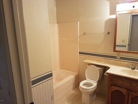 3rd image of 531 S Palm Dr
