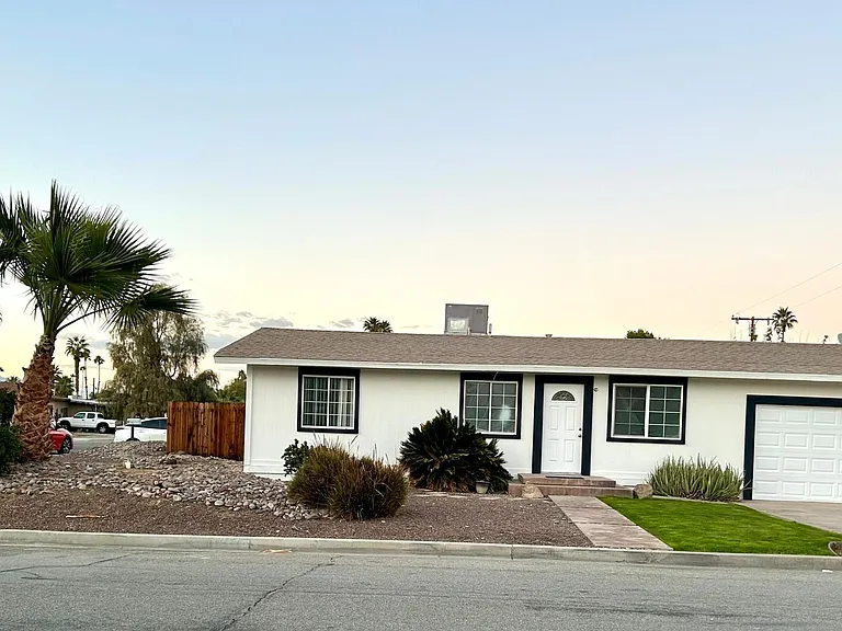 43780 Buena Cir — Photo 1