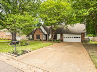1990 Newfields Rd, Germantown, TN 38139