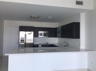 90 SW 3rd St #PENTHOUSE 8, Miami, FL 33130