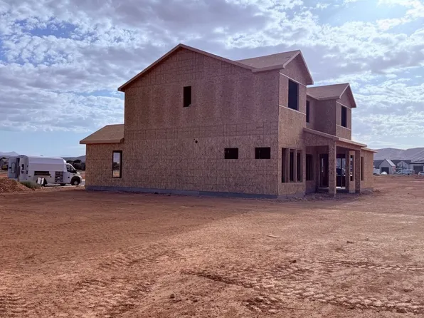 449 Orilla Dr, Washington, UT 84780