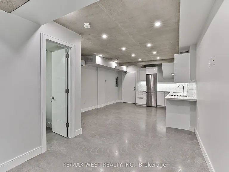 1745 Keele St #4 — Photo 16