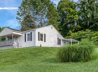 1072 Bluegrass St, Bristol, VA 24201