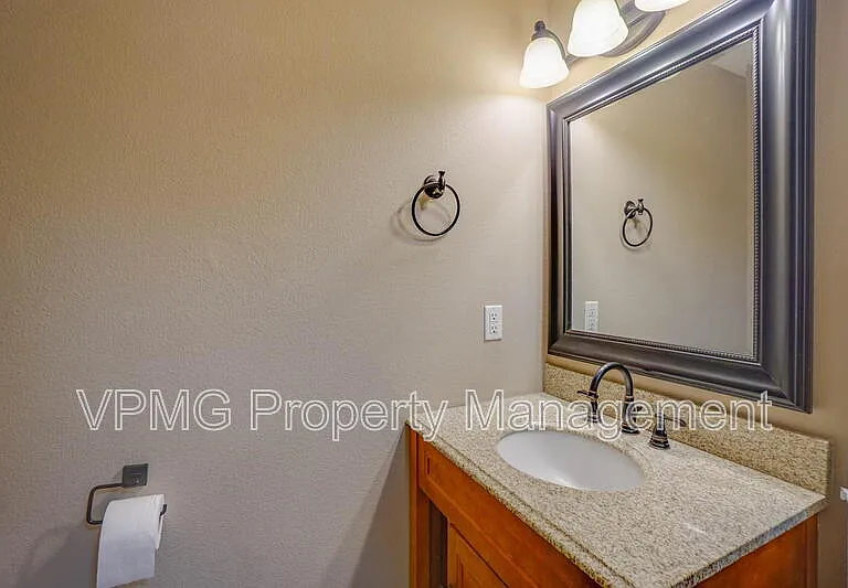 7205 NE 159th Ave — Photo 12