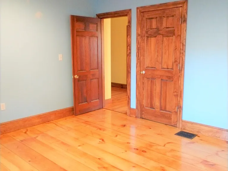 8 Jackson St #2 — Photo 16