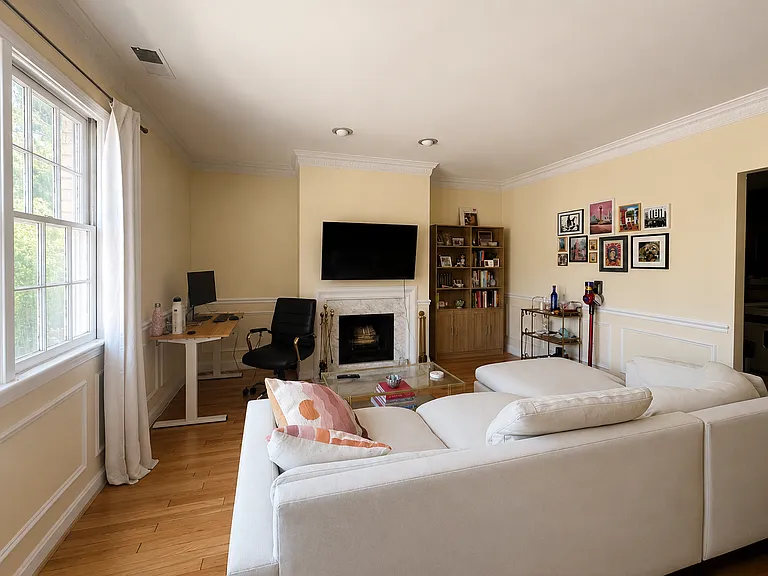 1749 Q St NW #E — Photo 3