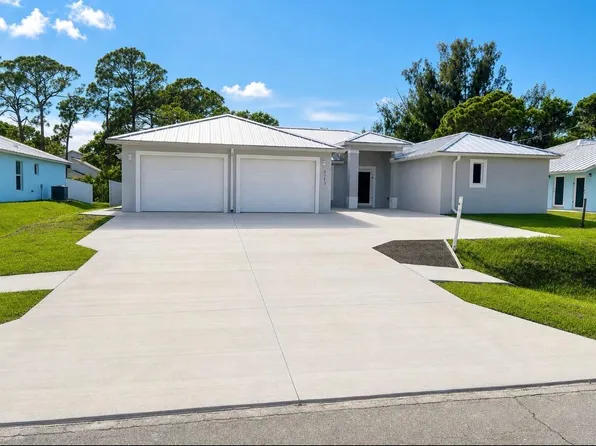 5913 Seagrape Drive, Fort Pierce, FL 34982