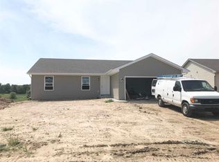 2145 Ridge Ave, Machesney Park, IL 61115