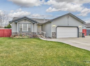 820 14th St N, Vale, OR 97918