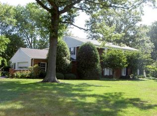 361 Oak Dr, Harleysville, PA 19438