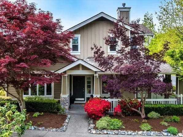 7327 Fairway Avenue SE #A, Snoqualmie, WA 98065