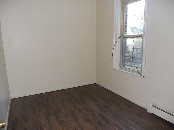 4th image of 425 Porter Ave APT 103